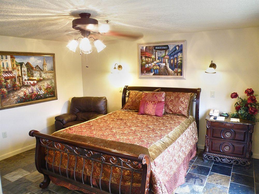 Silverton Inn & Suites ภายนอก รูปภาพ