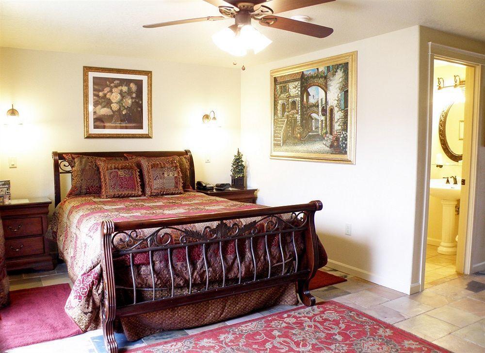 Silverton Inn & Suites ภายนอก รูปภาพ